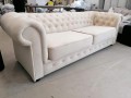 Sofa 2 chesterfield biała.jpg